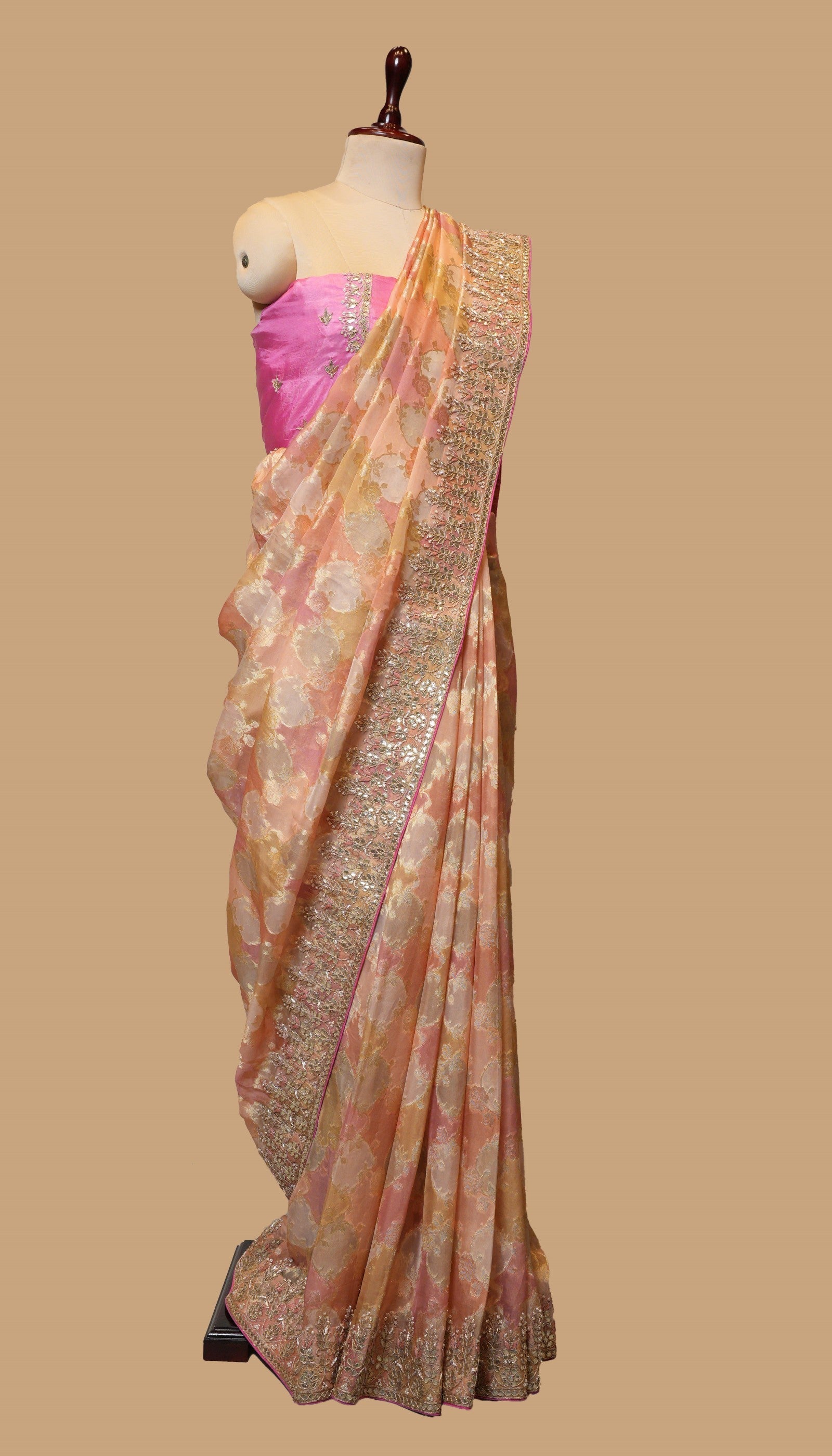 HANDWOVEN ORGANZA SAREE IN SHADES OF PINK