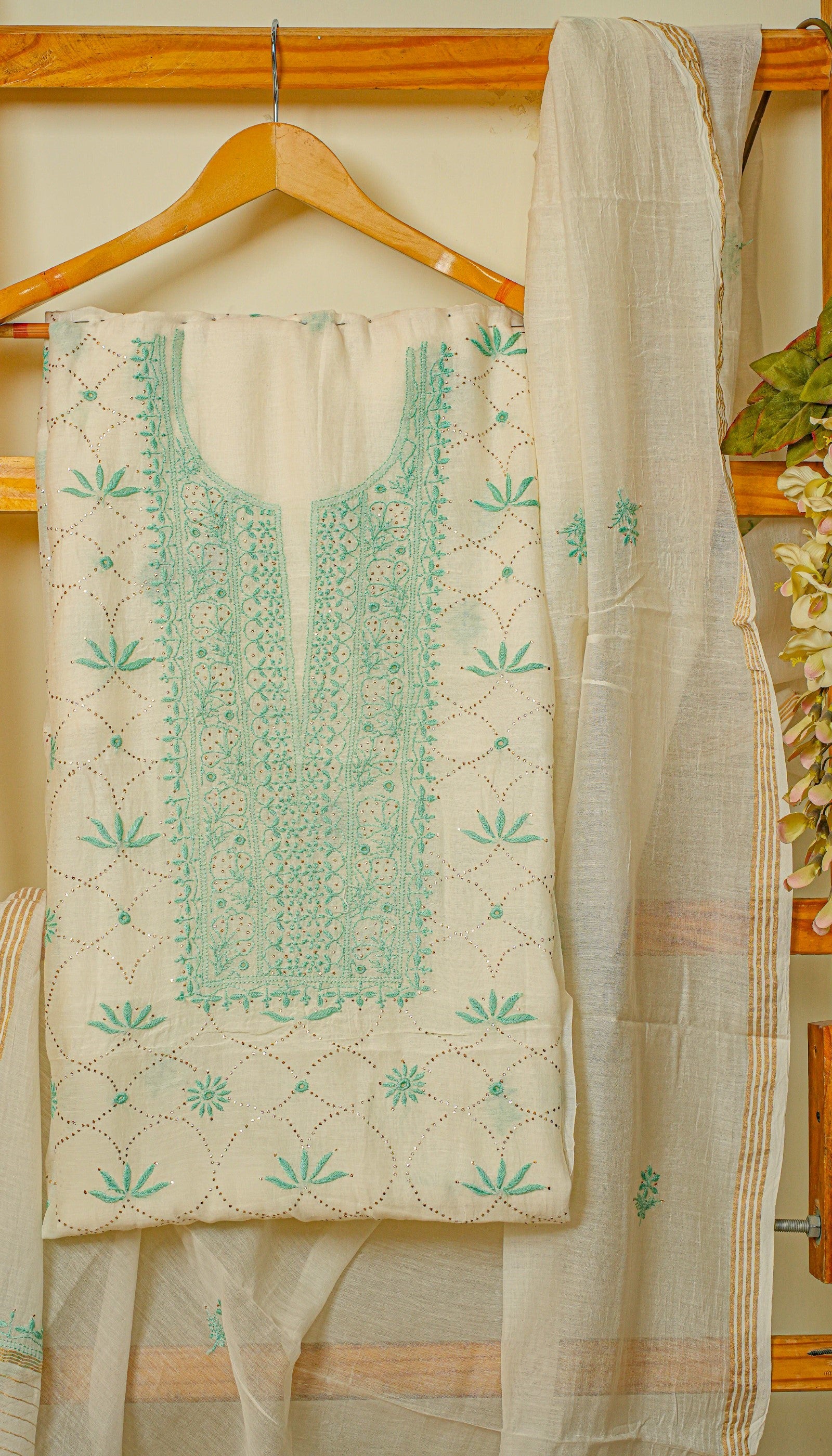 MUL COTTON LAKNAWI SUIT PIECE