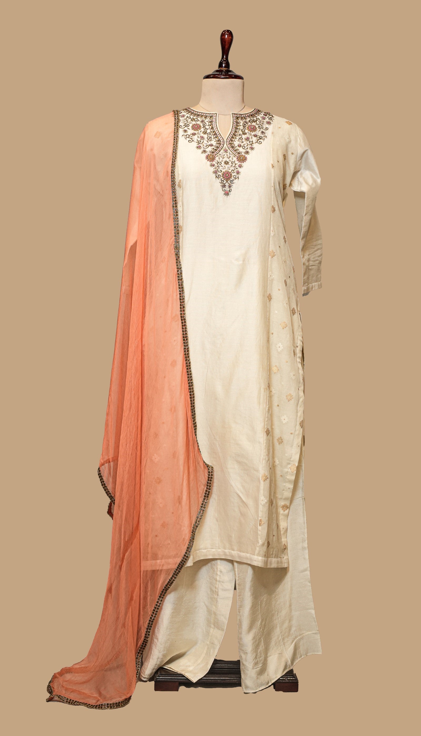 OFF WHITE CHANDERI COTTON SUIT SET